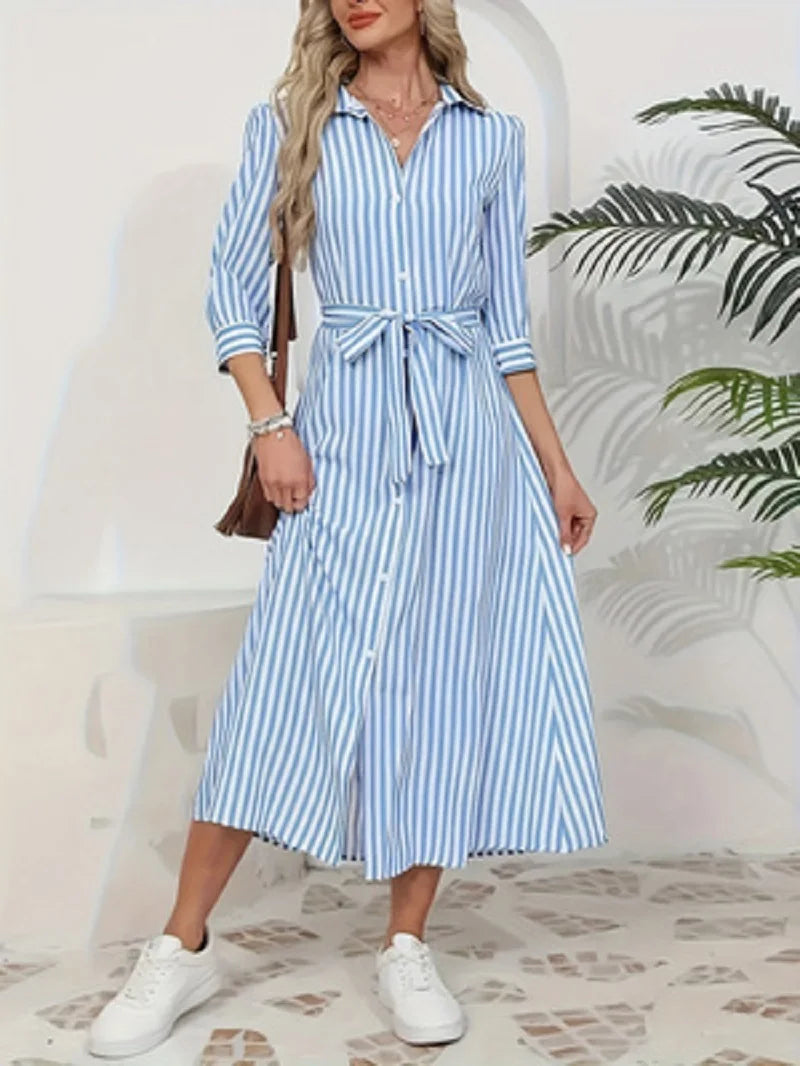 Odette | Vestido Camisero Midi de Rayas Azules con Botonadura