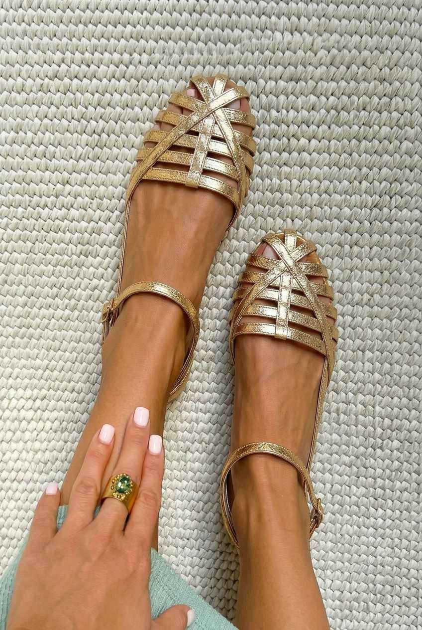 Sandalias Planas de Punta Cerrada Estilo Jaula con Tira al Tobillo