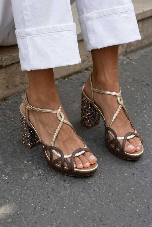 Sandalias Slingback Cut-Out con Plataforma y Tira en T de Punta Abierta
