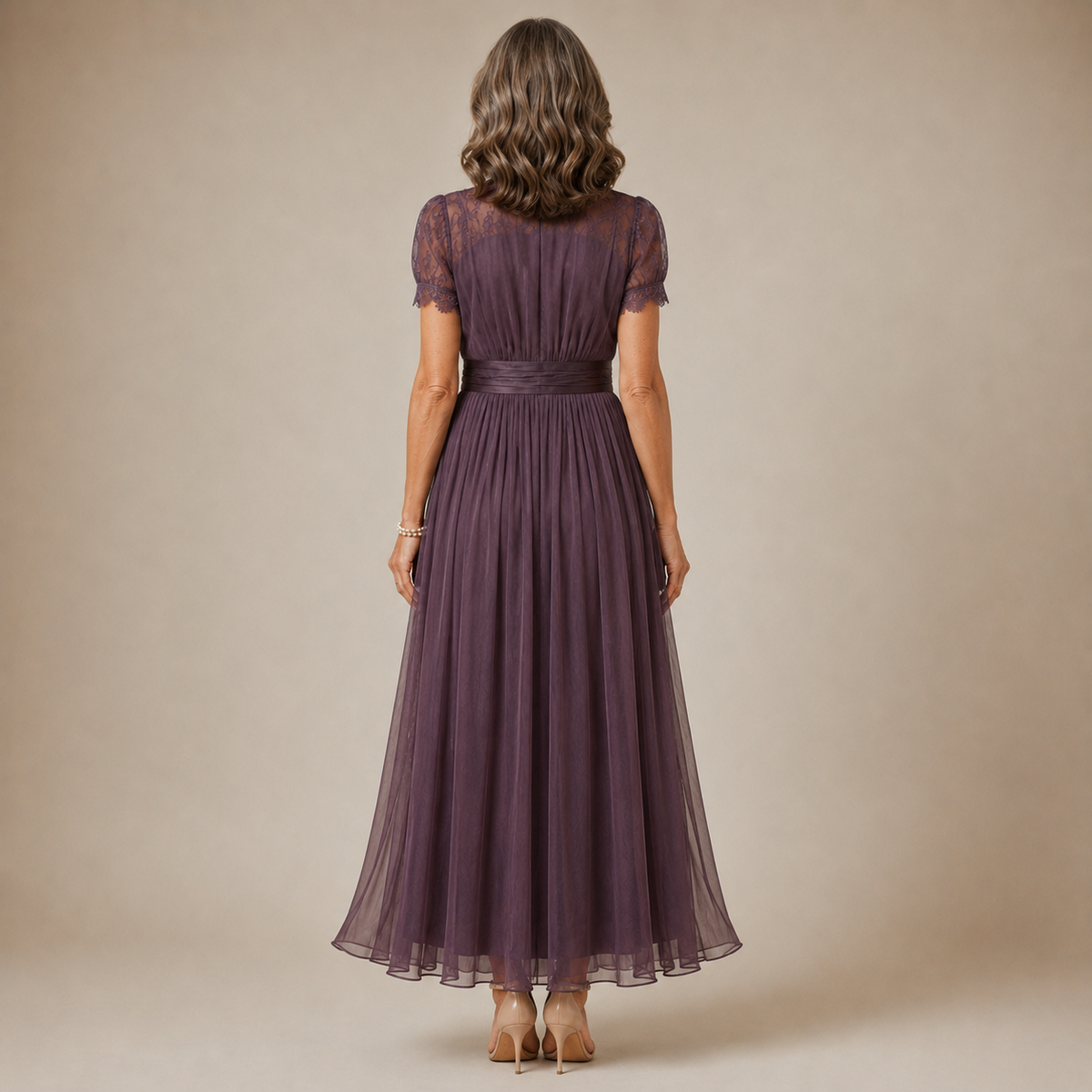 FLAVIA | Vestido Largo de Encaje Violeta, Silueta Elegante para Ocasiones Especiales