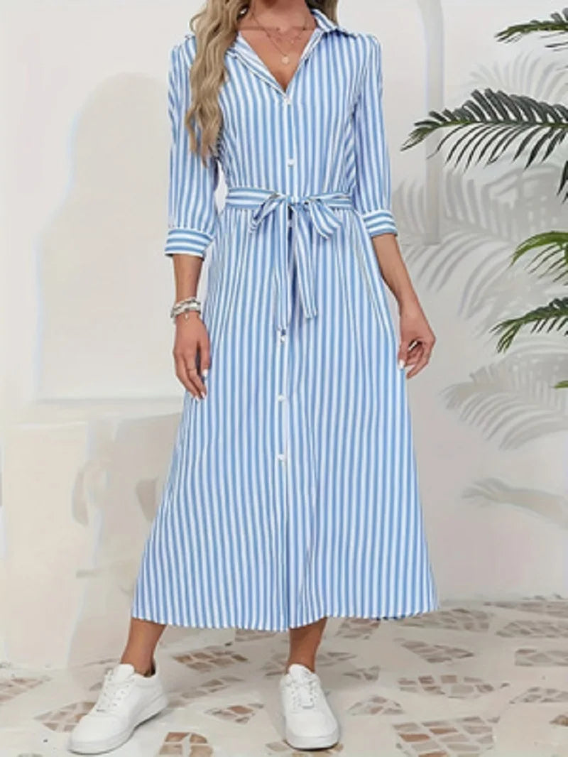 Odette | Vestido Camisero Midi de Rayas Azules con Botonadura