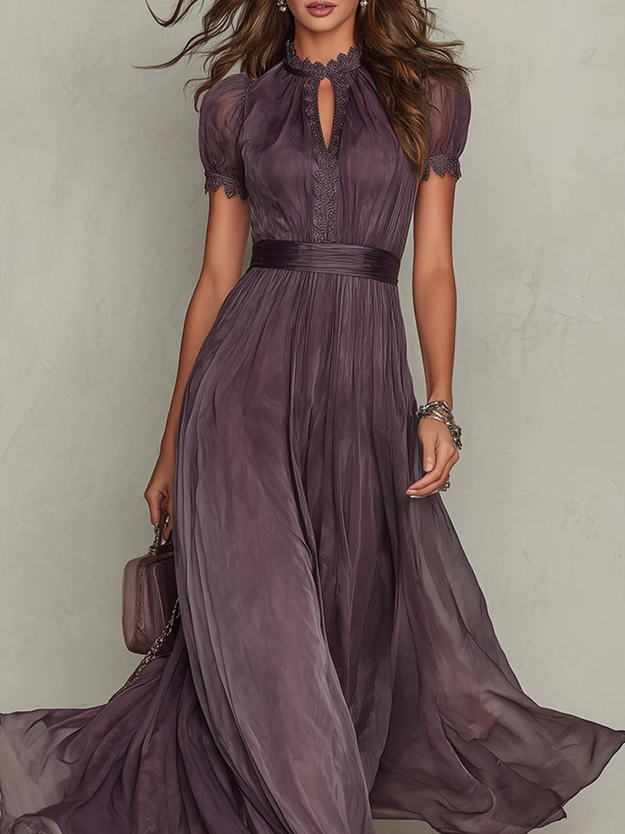 Flavia | Vestido Largo Morado con Escote de Ojo de Cerradura y Ribete de Encaje en Chifón